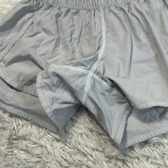 Lululemon Tracker Short V *4" White - Picture 2 of 5